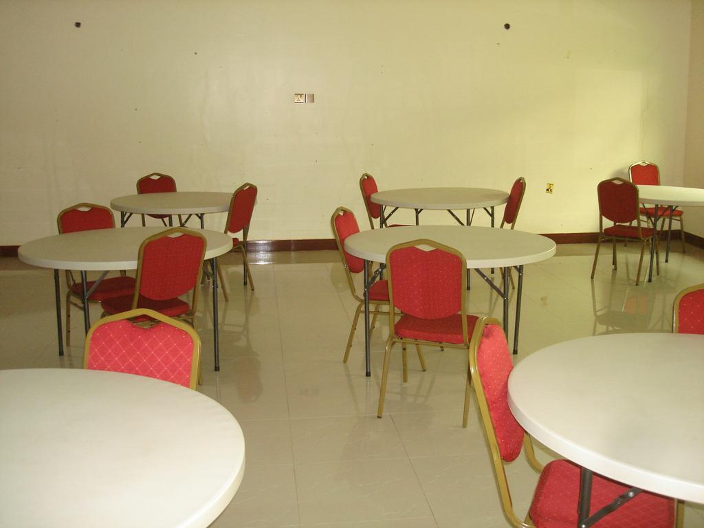 Rays Hotel Mbarara Esterno foto