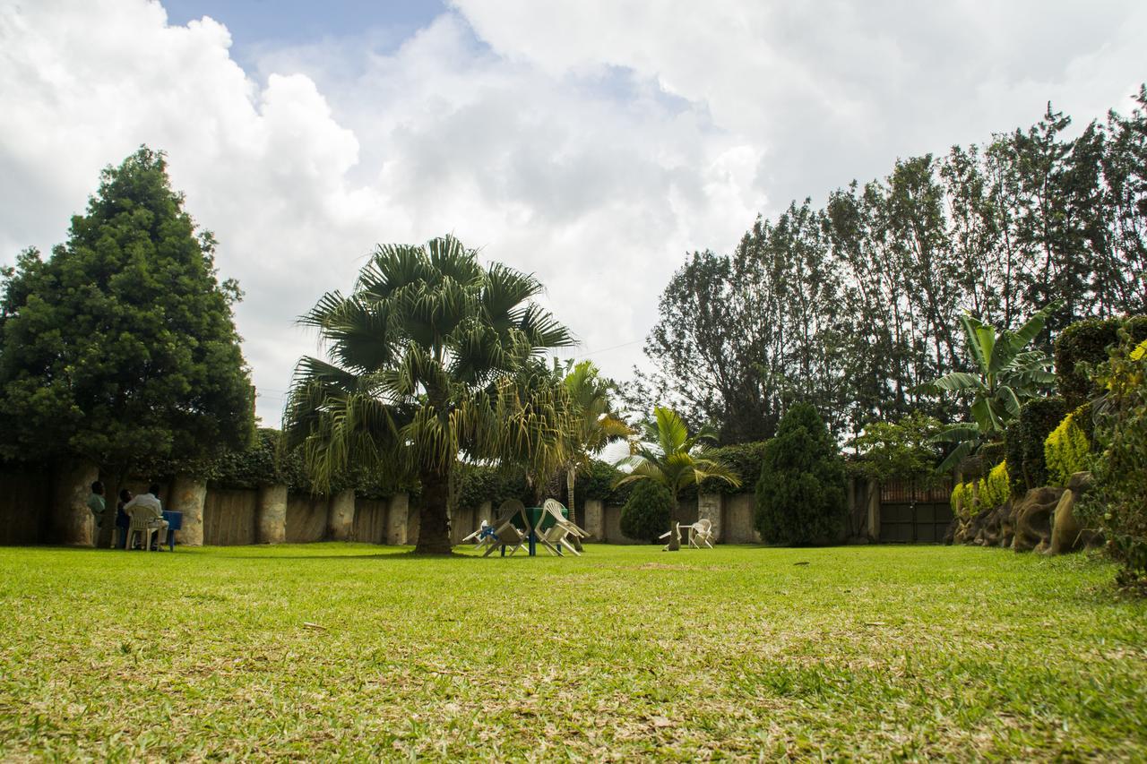 Rays Hotel Mbarara Esterno foto